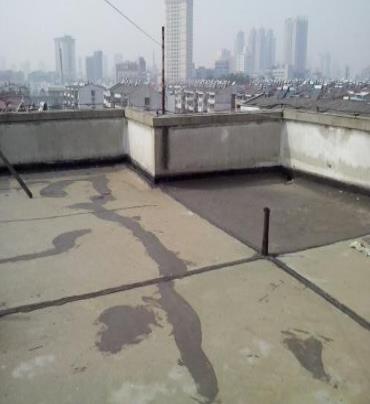 沙河漏水维修 楼顶漏水是什么原因，楼顶漏水维修方法是什么?